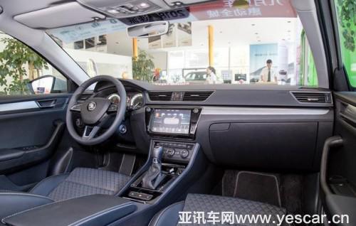青岛斯柯达速派车主4S店试驾,舒适又好开